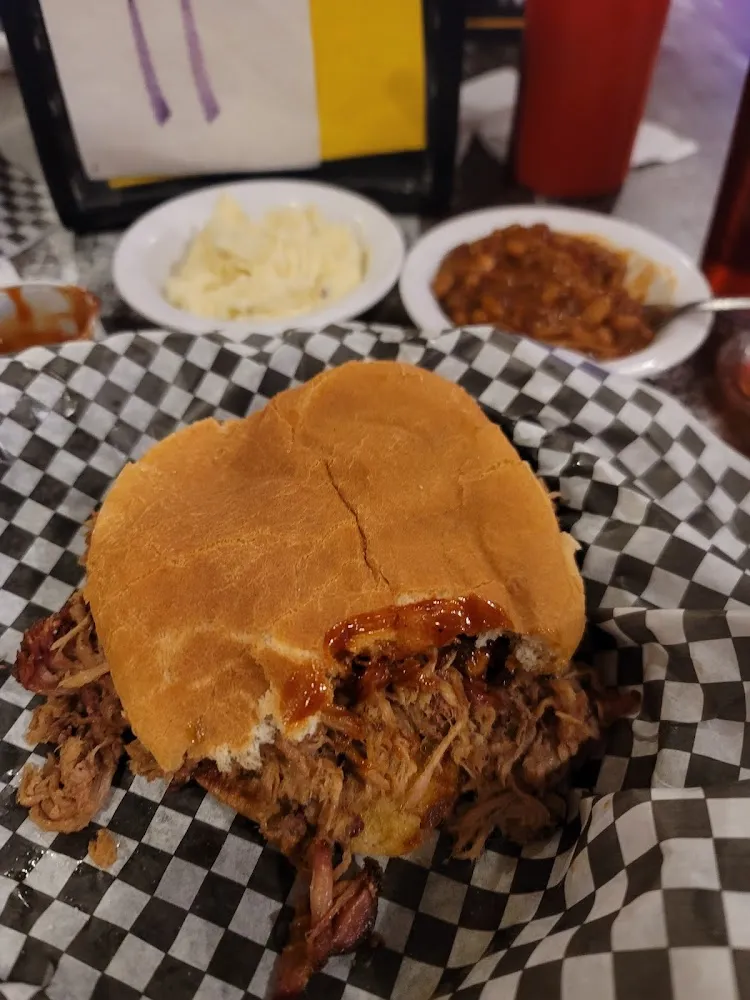 Pulled Pork Sandwich Plate